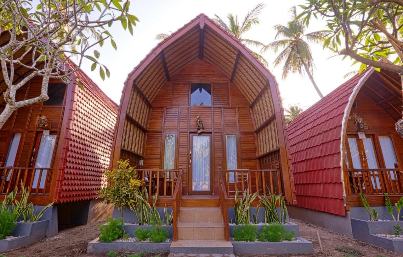 Adi Bungalow Nusa Penida Redpartner Ped Exterior foto